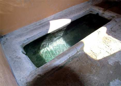 fairmont-old-stone-bath